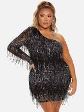Vestido de fiesta de lentejuelas con un solo hombro